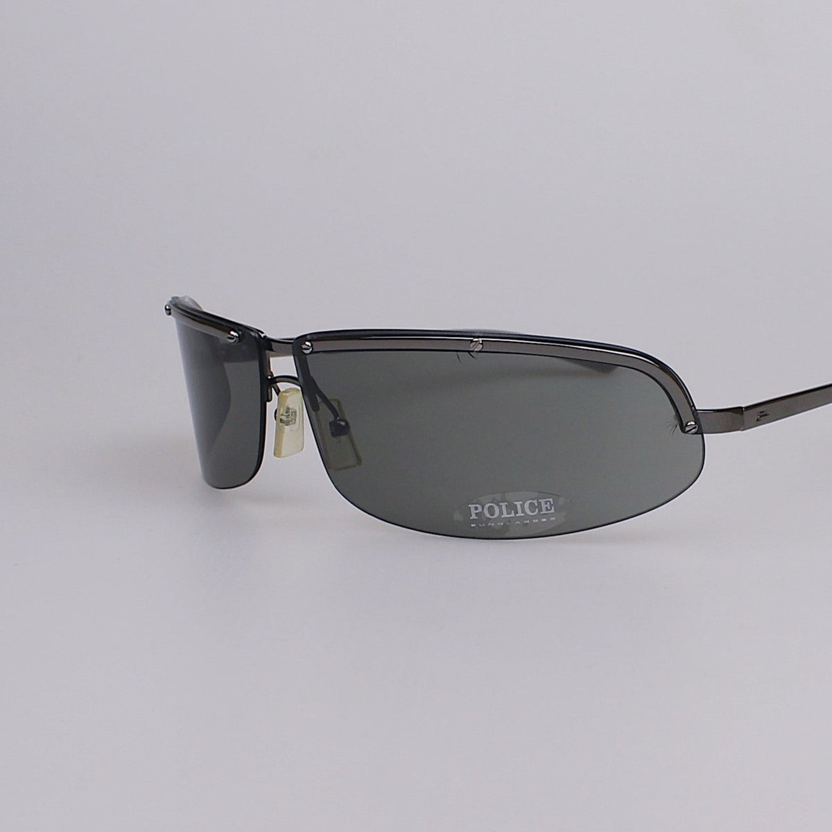 Police 2757 — arquivo Y2K