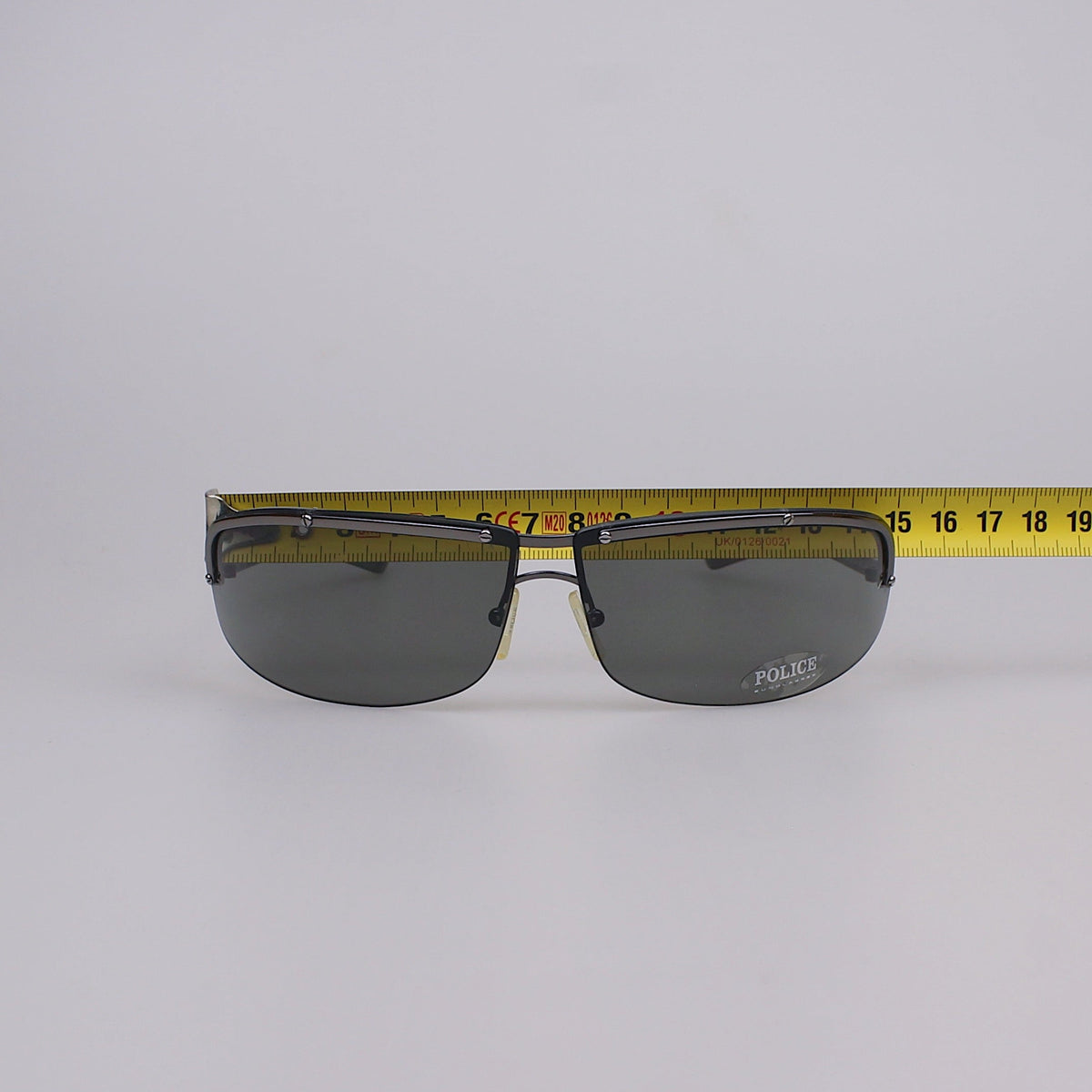Police 2757 — arquivo Y2K